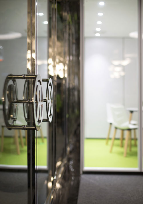 杭州服飾有限公司運營中心草坪區域設計