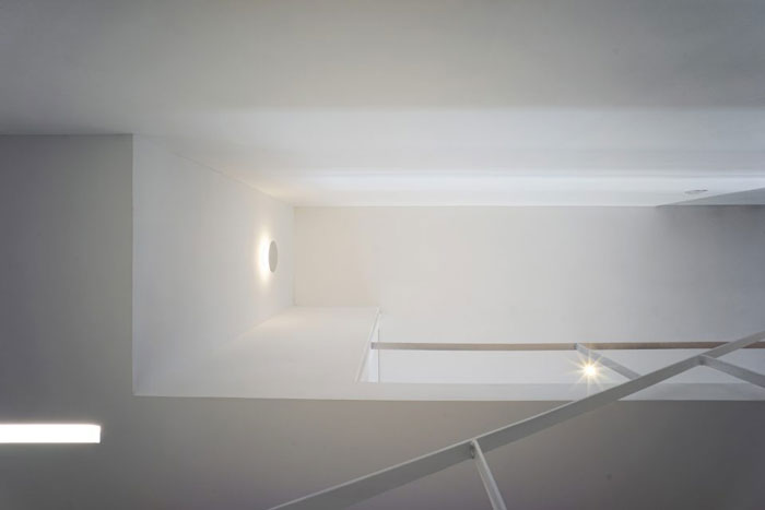 復式辦公室裝修設計入口仰視效果圖