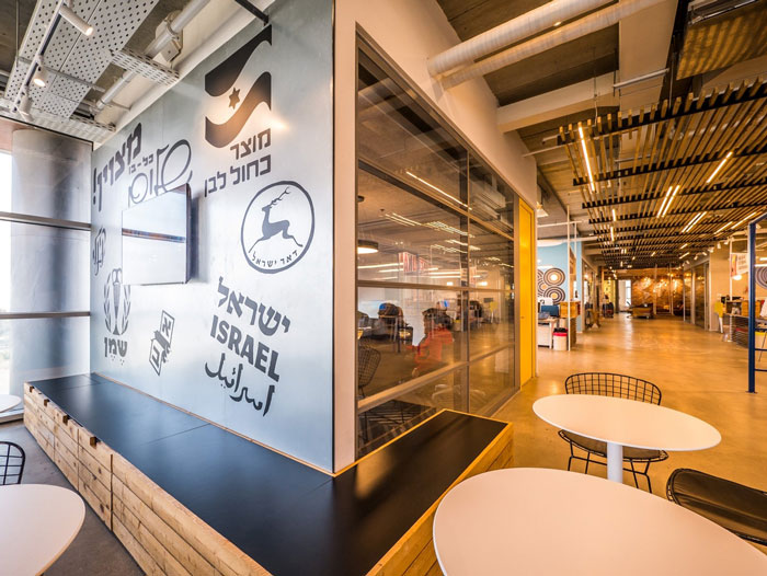 軟件開發(fā)公司辦公室休息區(qū)裝修設(shè)計實景圖