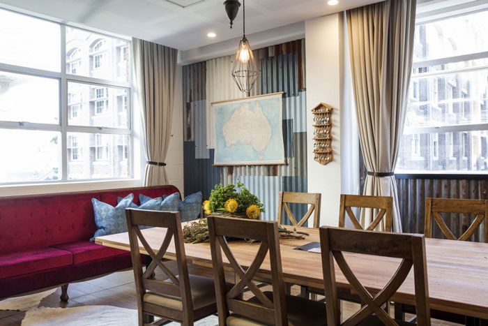 開放式辦公室會議區(qū)裝修設計效果圖