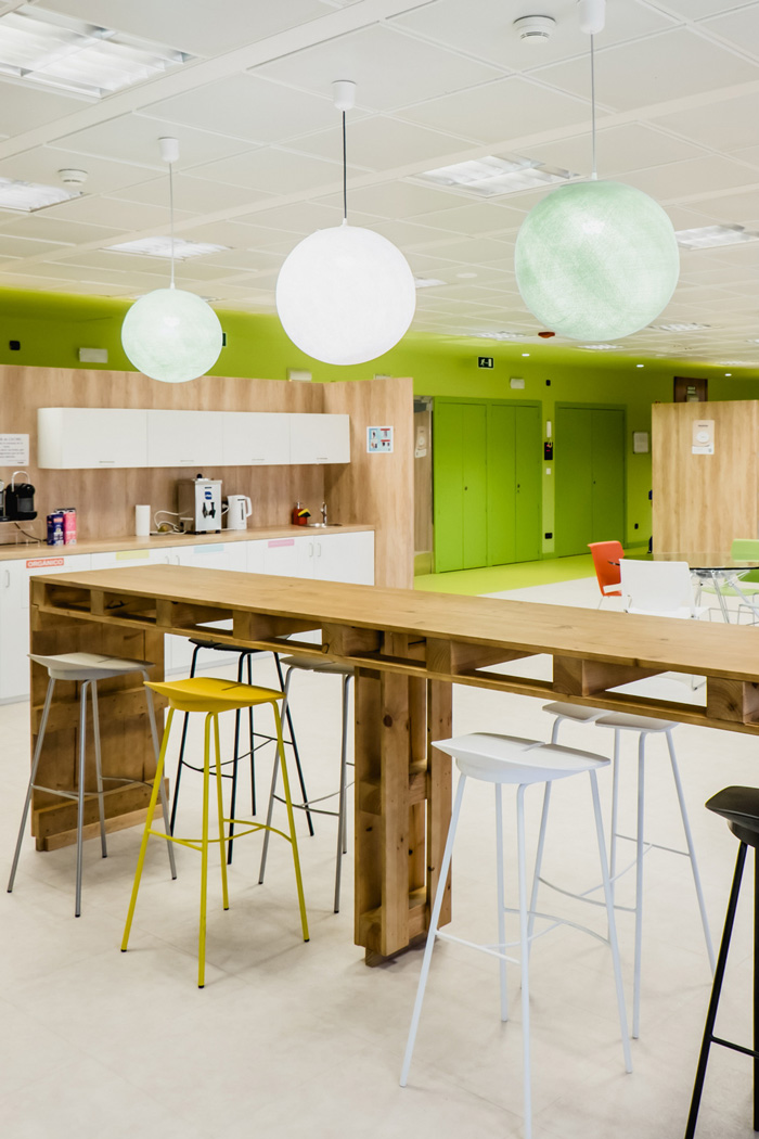 食品公司辦公室茶水間吧臺裝修設計效果圖