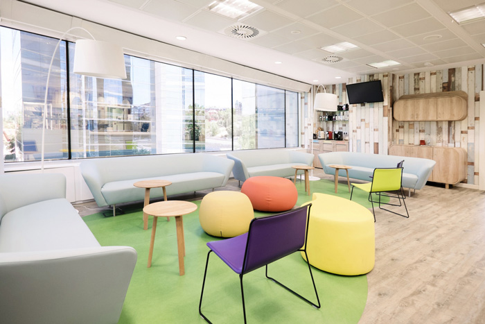 食品公司辦公室休息區(qū)裝修設計效果圖