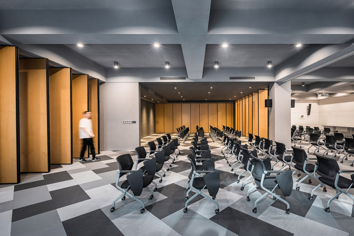 集團(tuán)總部辦公樓會議區(qū)裝修設(shè)計(jì)效果圖